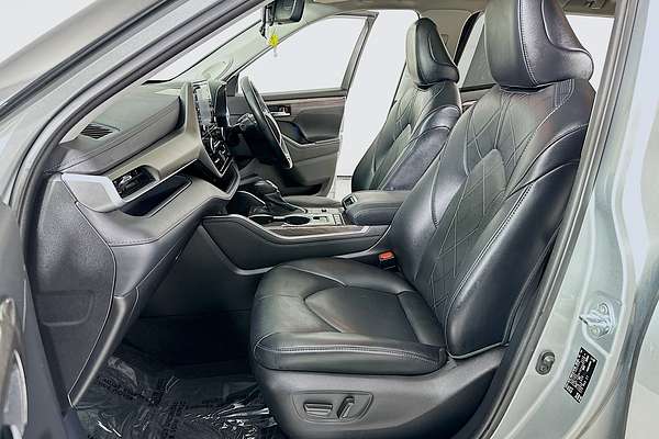 2021 Toyota KLUGER GRANDE (4x2) GSU50R