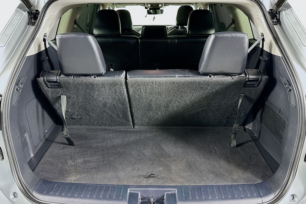 2021 Toyota KLUGER GRANDE (4x2) GSU50R