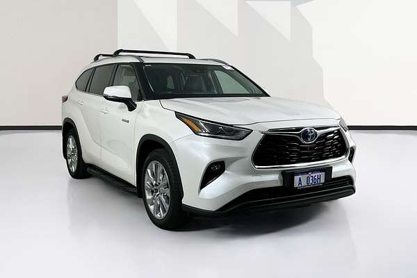 2021 Toyota KLUGER GRANDE HYBRID AWD AXUH78R