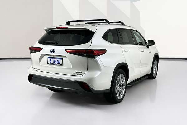 2021 Toyota KLUGER GRANDE HYBRID AWD AXUH78R