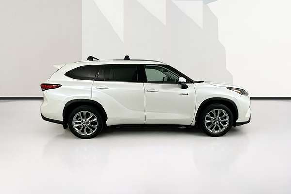 2021 Toyota KLUGER GRANDE HYBRID AWD AXUH78R