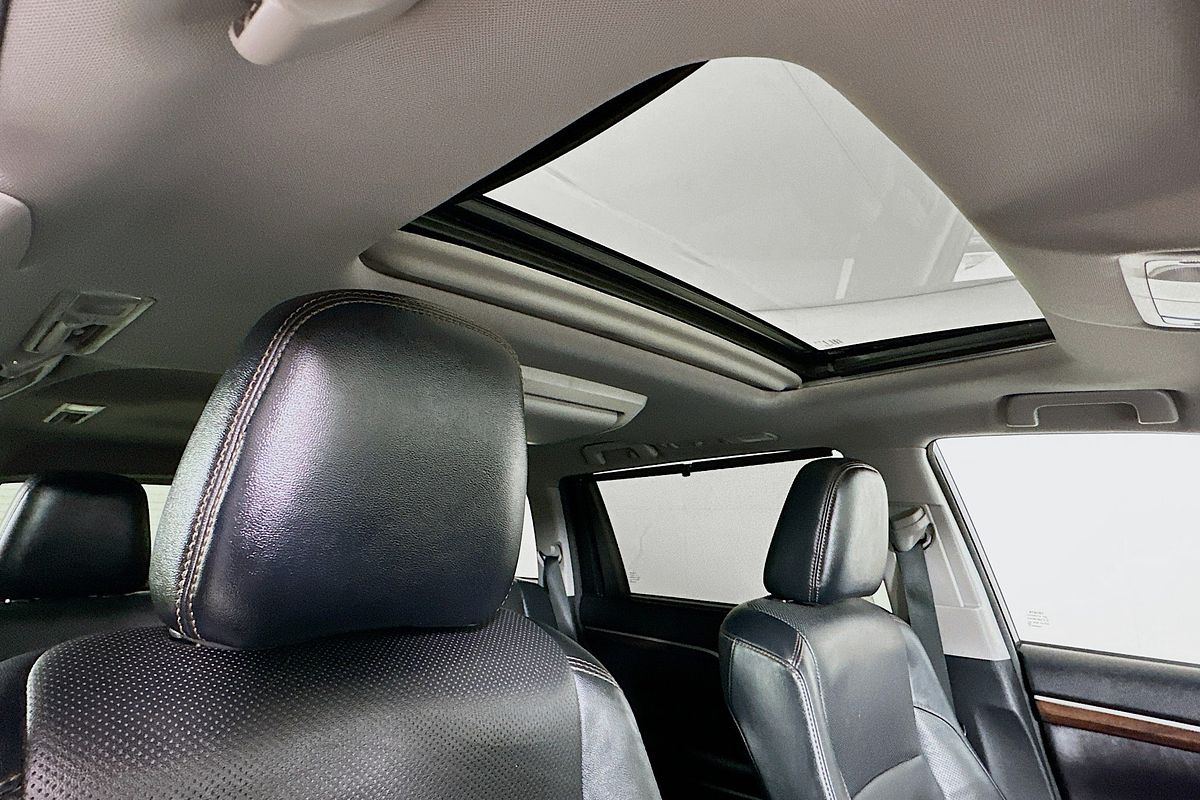 2016 Toyota KLUGER GRANDE (4x4) GSU55R
