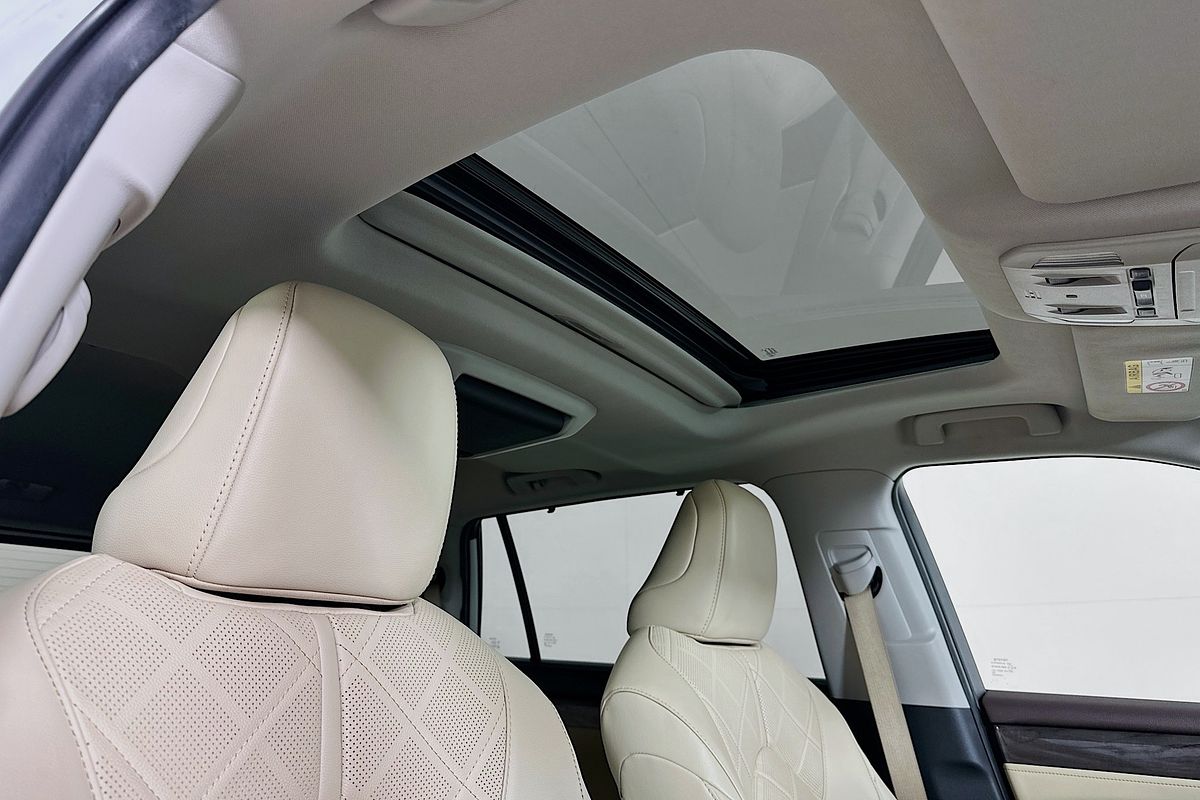 2022 Toyota KLUGER GRANDE 2WD GSU70R