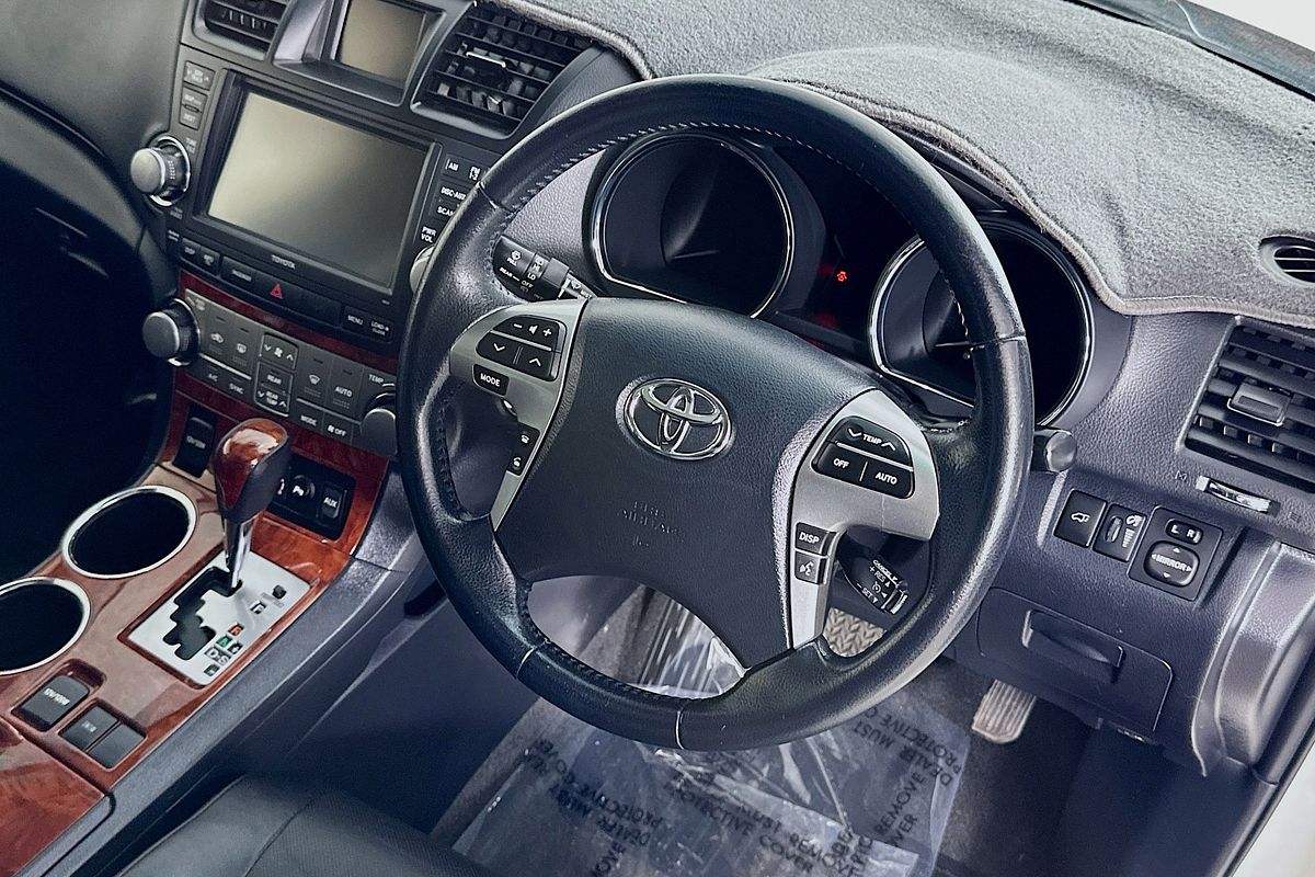 2013 Toyota KLUGER GRANDE (FWD) GSU40R MY11 UPGRADE