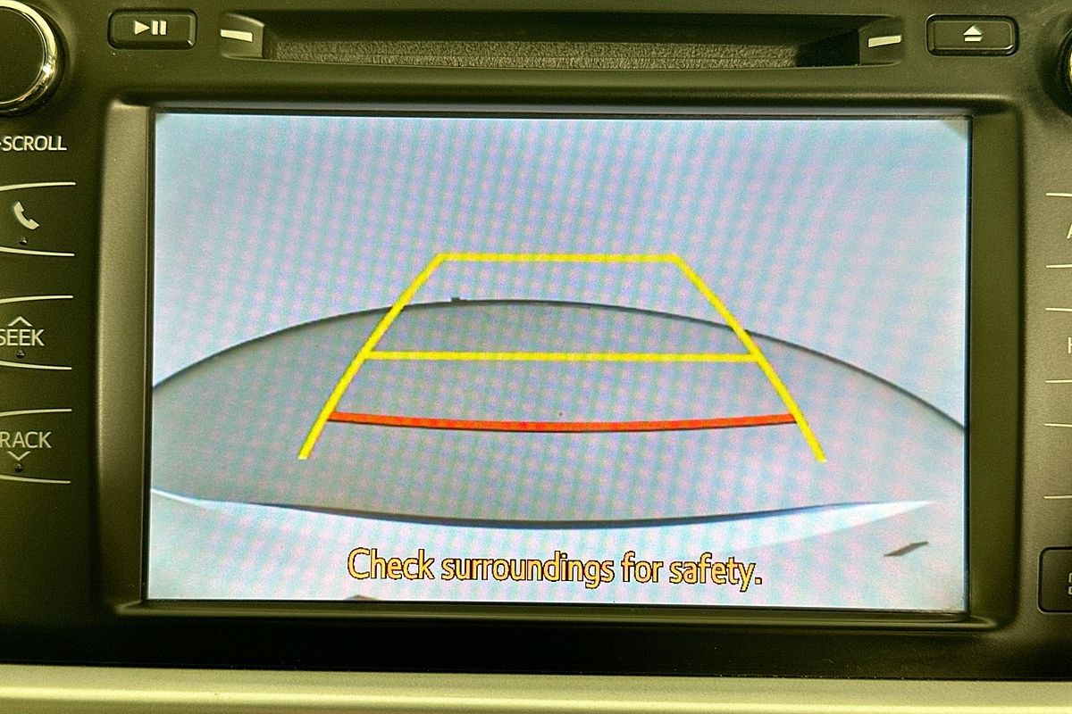 2015 Toyota KLUGER GRANDE (4x2) GSU50R