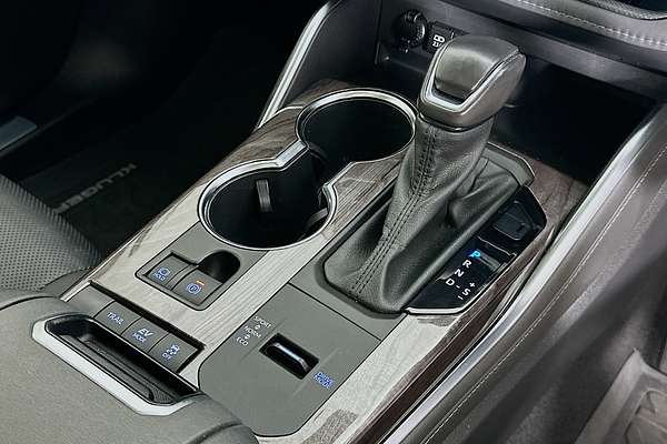 2021 Toyota KLUGER GRANDE HYBRID AWD AXUH78R