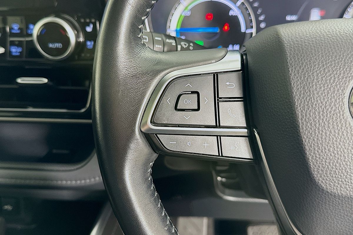 2021 Toyota KLUGER GRANDE HYBRID AWD AXUH78R