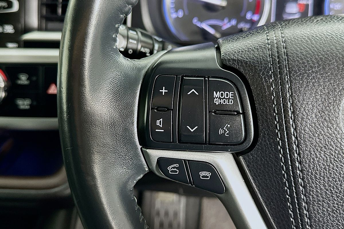 2016 Toyota KLUGER GRANDE (4x4) GSU55R