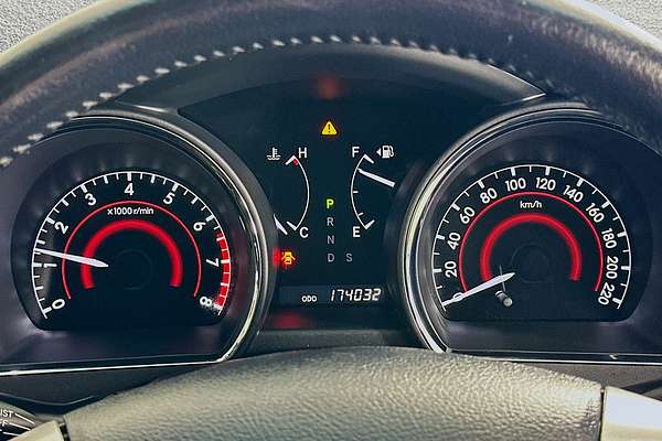 2013 Toyota KLUGER GRANDE (FWD) GSU40R MY11 UPGRADE