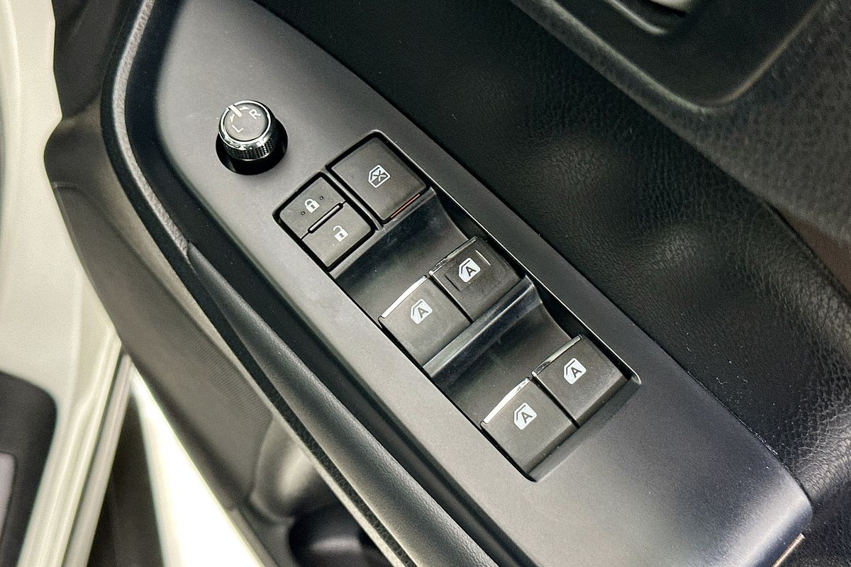 2015 Toyota KLUGER GRANDE (4x2) GSU50R