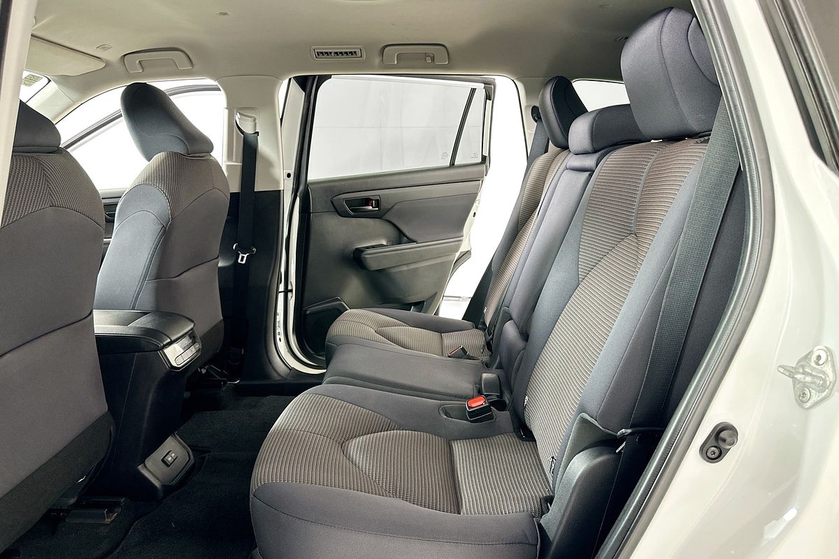 2023 Toyota KLUGER GX 2WD TXUA70R