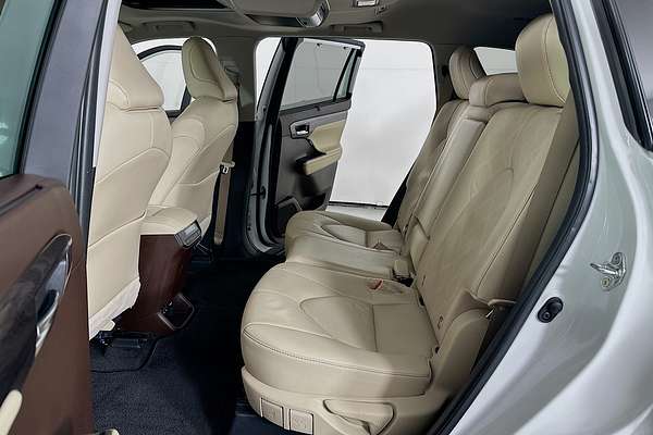 2022 Toyota KLUGER GRANDE 2WD GSU70R