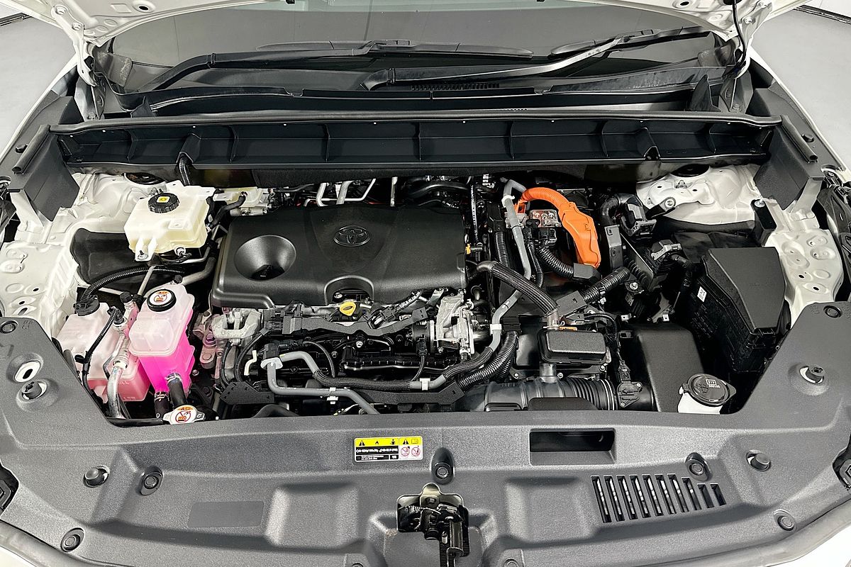 2021 Toyota KLUGER GRANDE HYBRID AWD AXUH78R