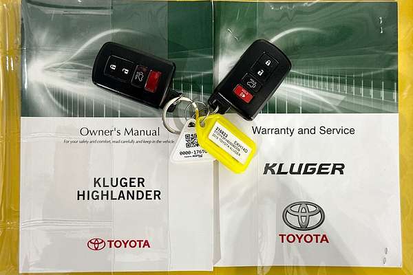 2015 Toyota KLUGER GRANDE (4x2) GSU50R