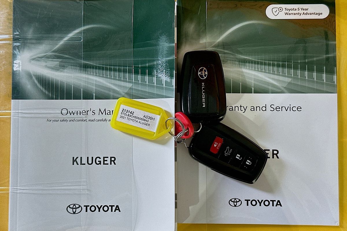 2021 Toyota KLUGER GRANDE HYBRID AWD AXUH78R