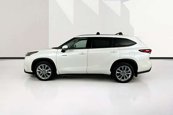 2021 Toyota KLUGER GRANDE HYBRID AWD AXUH78R