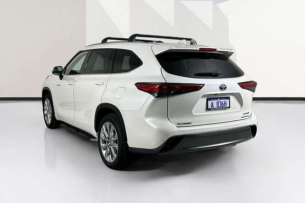 2021 Toyota KLUGER GRANDE HYBRID AWD AXUH78R