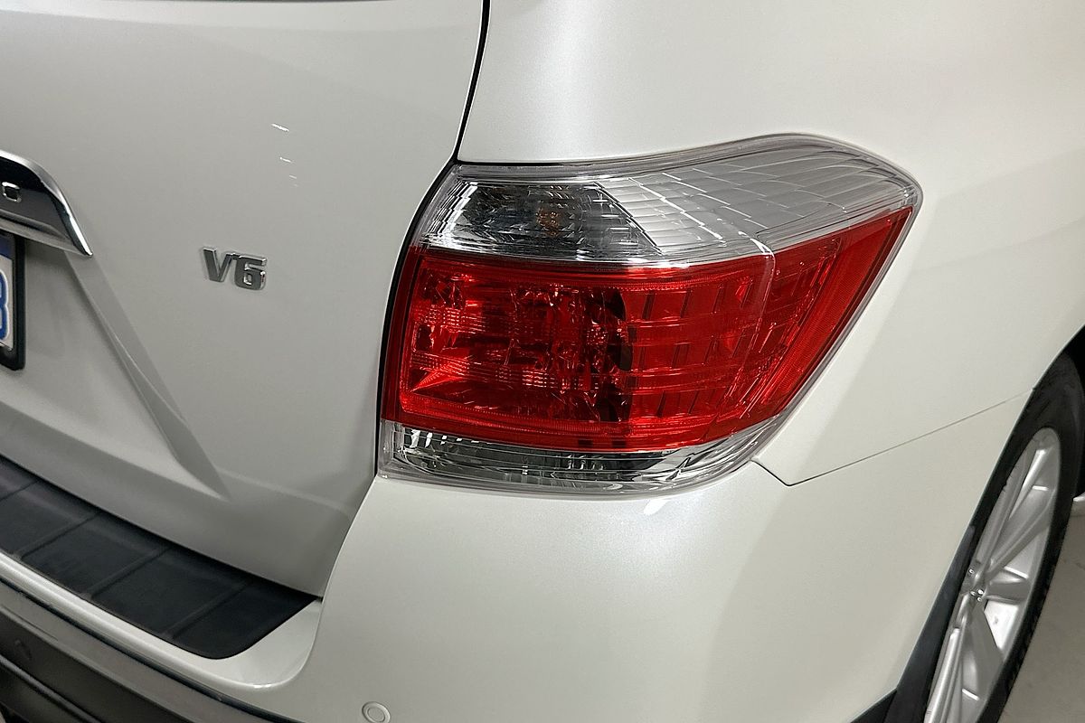 2013 Toyota KLUGER GRANDE (FWD) GSU40R MY11 UPGRADE