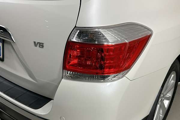 2013 Toyota KLUGER GRANDE (FWD) GSU40R MY11 UPGRADE