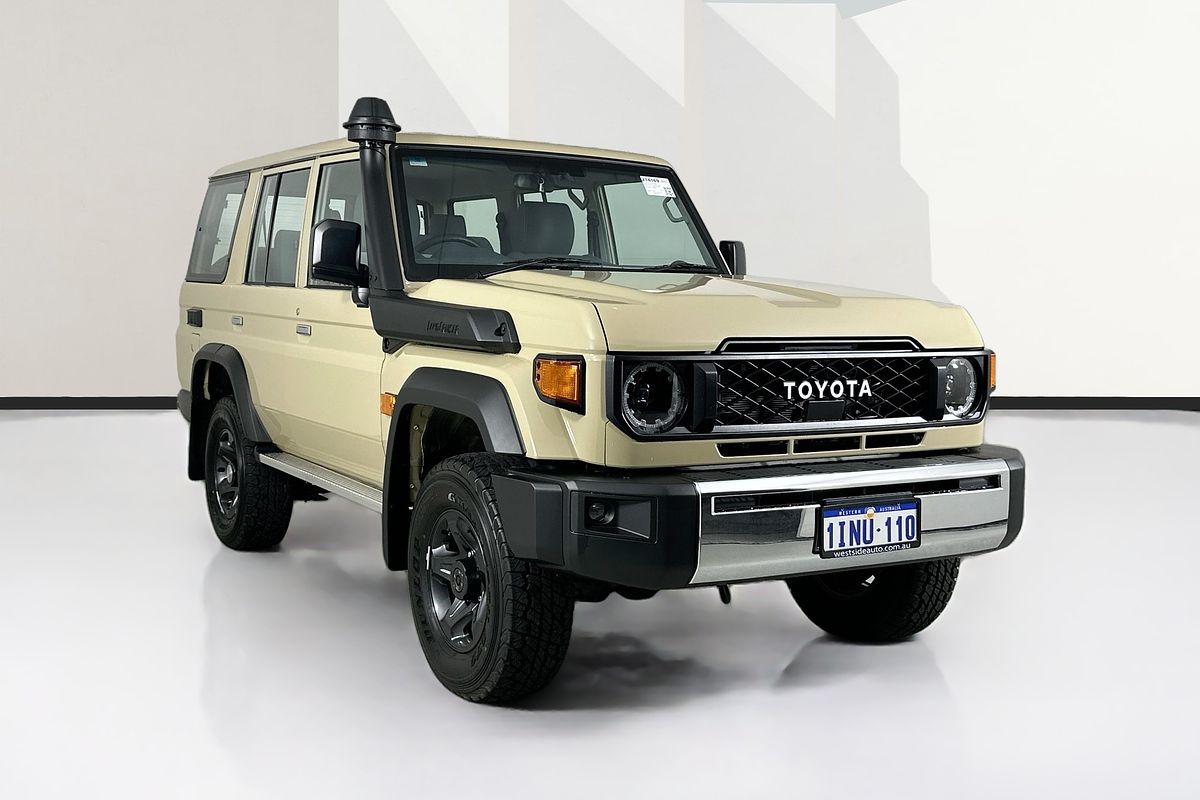 2025 Toyota LANDCRUISER 70 SERIES LC76 GXL + DIFF LOCKS GDJL76R