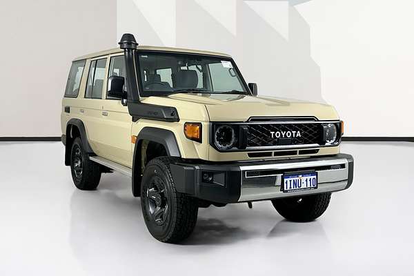 2025 Toyota LANDCRUISER 70 SERIES LC76 GXL + DIFF LOCKS GDJL76R