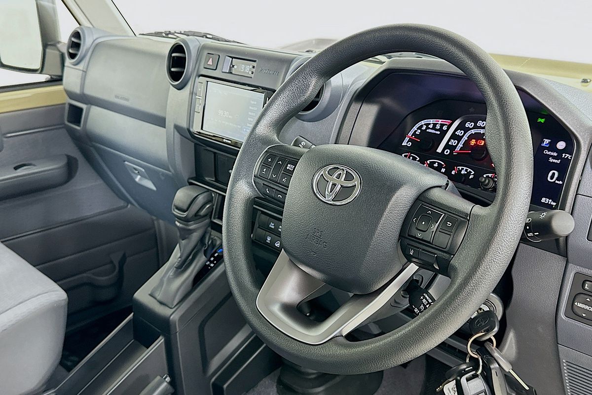 2025 Toyota LANDCRUISER 70 SERIES LC76 GXL + DIFF LOCKS GDJL76R