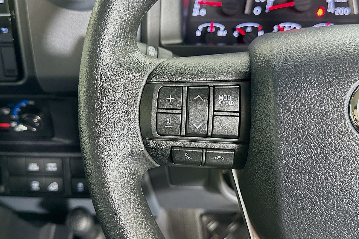 2025 Toyota LANDCRUISER 70 SERIES LC76 GXL + DIFF LOCKS GDJL76R