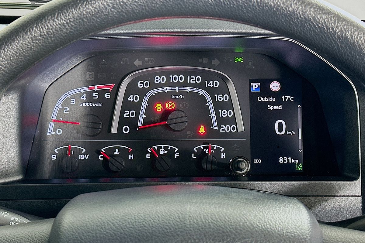 2025 Toyota LANDCRUISER 70 SERIES LC76 GXL + DIFF LOCKS GDJL76R