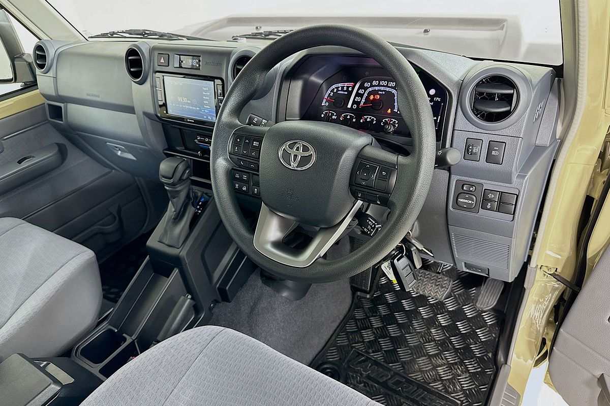 2025 Toyota LANDCRUISER 70 SERIES LC76 GXL + DIFF LOCKS GDJL76R