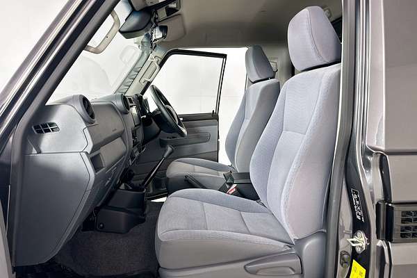2025 Toyota LANDCRUISER 70 SERIES LC79 GXL + DIFF LOCKS VDJL79R 4X4