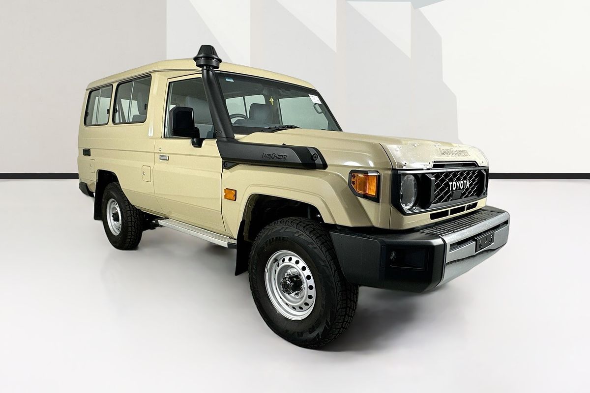 2024 Toyota LANDCRUISER 70 SERIES LC78 GXL + DIFF LOCKS GDJL78R