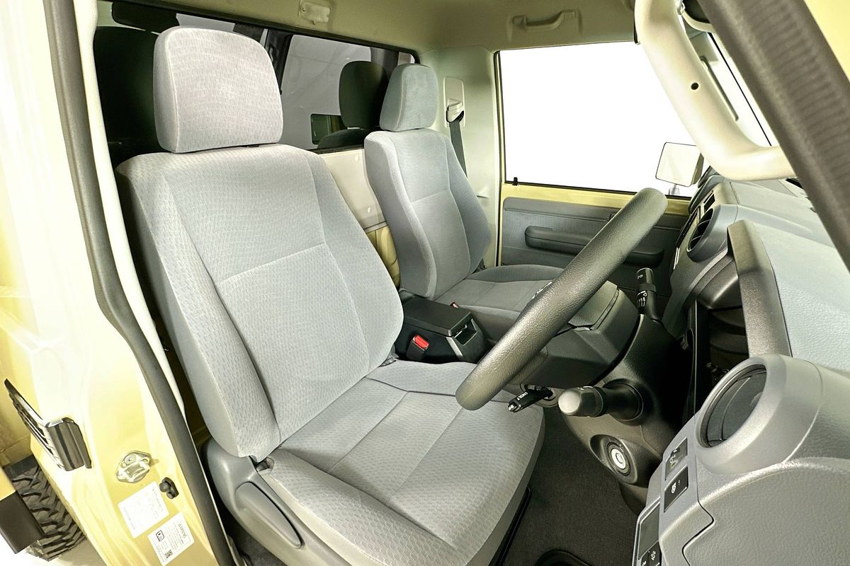 2025 Toyota LANDCRUISER 70 SERIES LC79 GXL + DIFF LOCKS VDJL79R 4X4