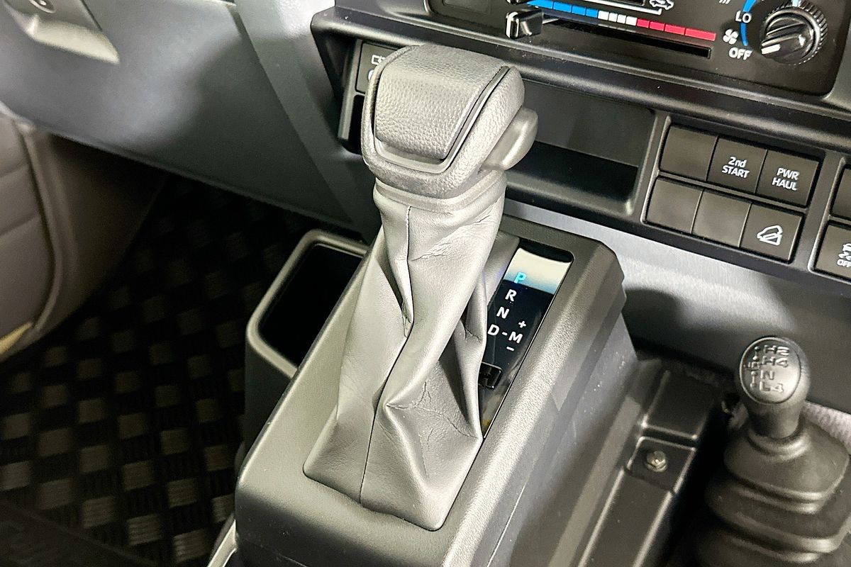 2025 Toyota LANDCRUISER 70 SERIES LC78 GXL + DIFF LOCKS GDJL78R