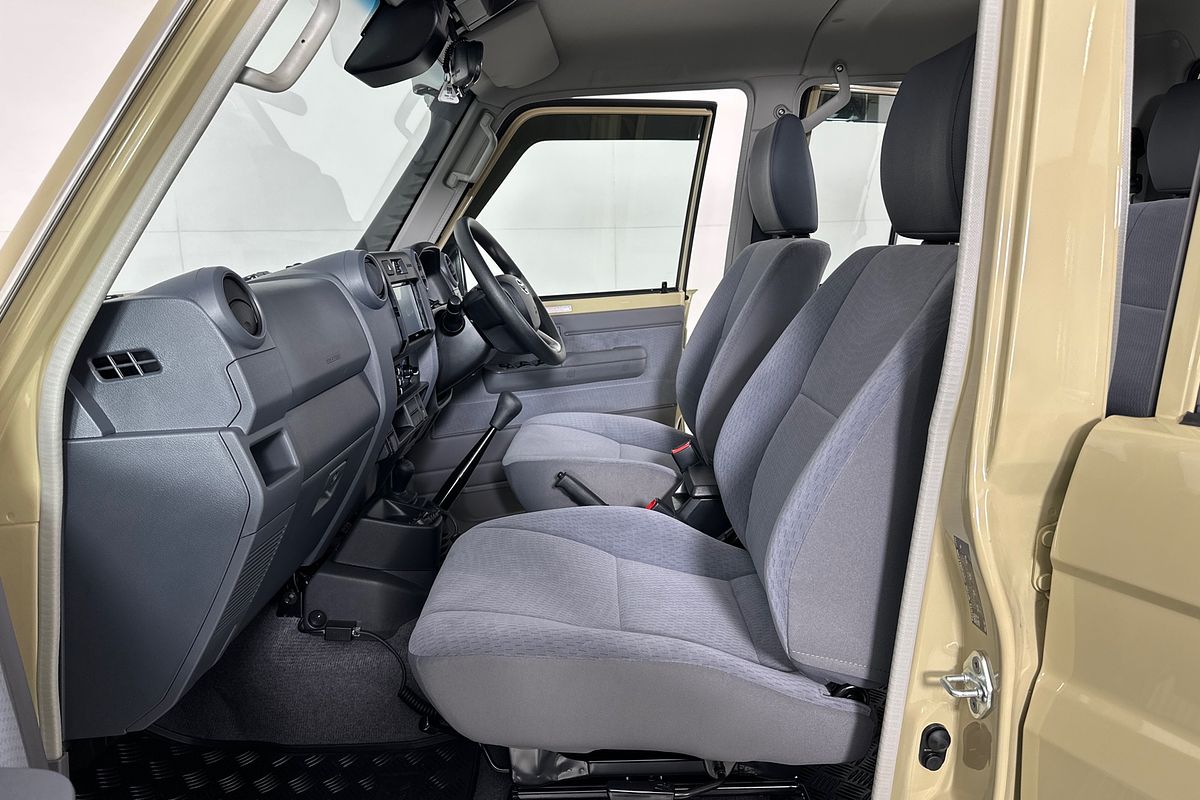 2025 Toyota LANDCRUISER 70 SERIES LC79 GXL + DIFF LOCKS VDJL79R 4X4