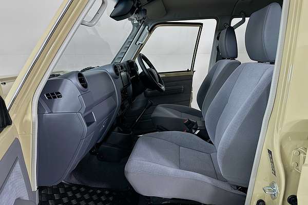2025 Toyota LANDCRUISER 70 SERIES GXL VDJL79R