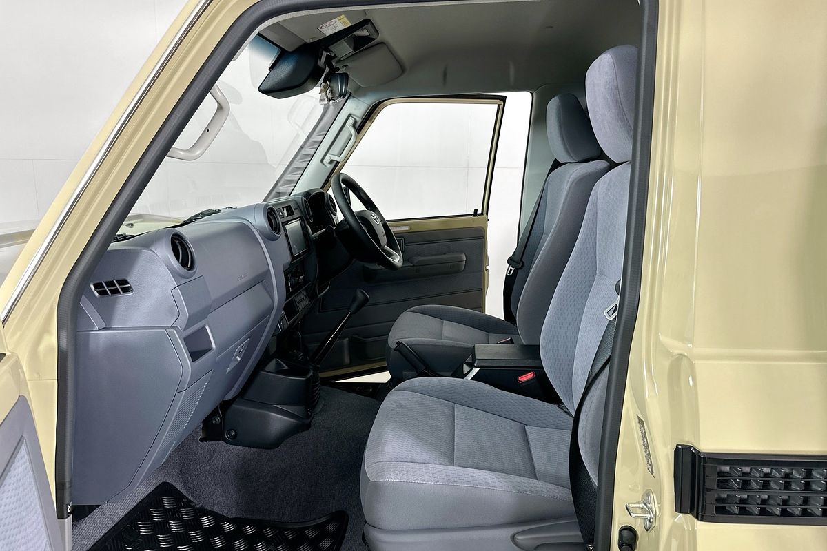 2025 Toyota LANDCRUISER 70 SERIES LC79 GXL + DIFF LOCKS VDJL79R 4X4