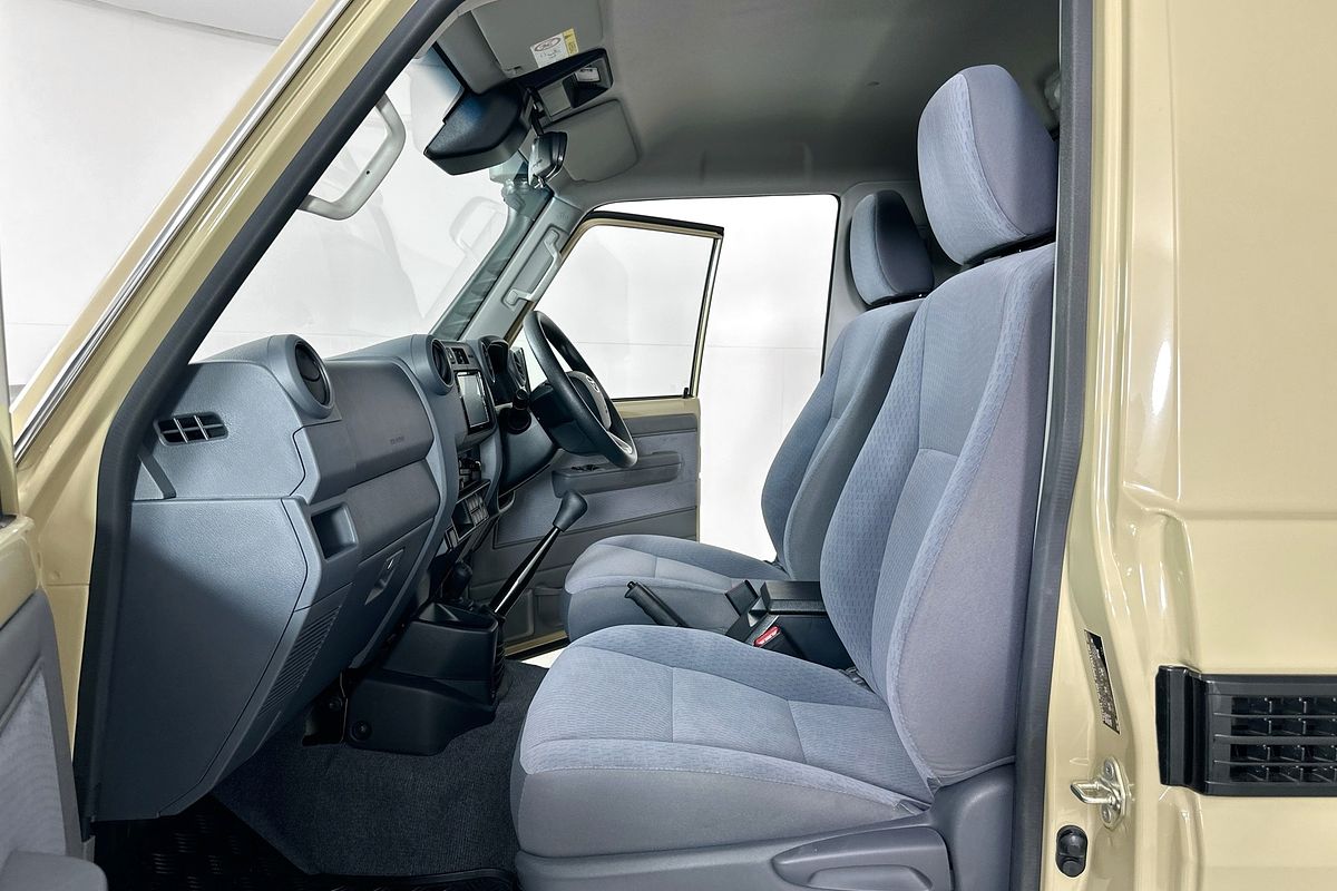 2025 Toyota LANDCRUISER 70 SERIES LC79 GXL + DIFF LOCKS VDJL79R 4X4