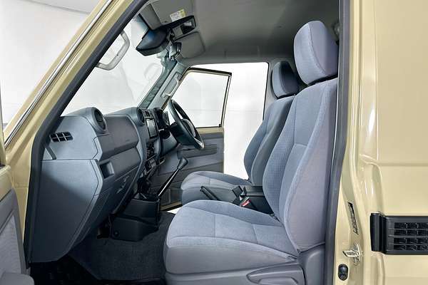 2025 Toyota LANDCRUISER 70 SERIES LC79 GXL + DIFF LOCKS VDJL79R 4X4
