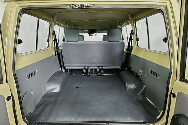 2024 Toyota LANDCRUISER 70 SERIES LC78 GXL + DIFF LOCKS GDJL78R