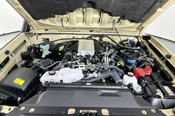 2025 Toyota LANDCRUISER 70 SERIES LC78 GXL + DIFF LOCKS GDJL78R