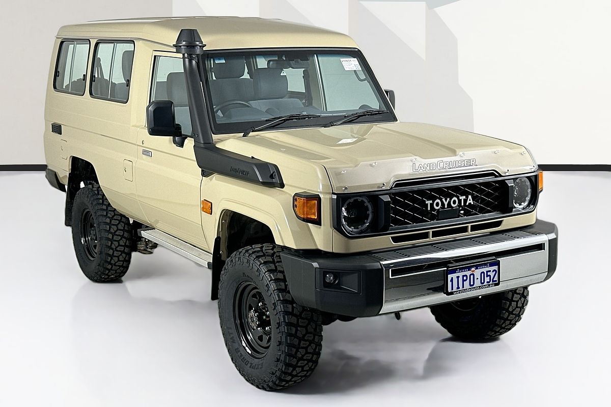 2024 Toyota LANDCRUISER 70 SERIES LC78 GXL + DIFF LOCKS GDJL78R
