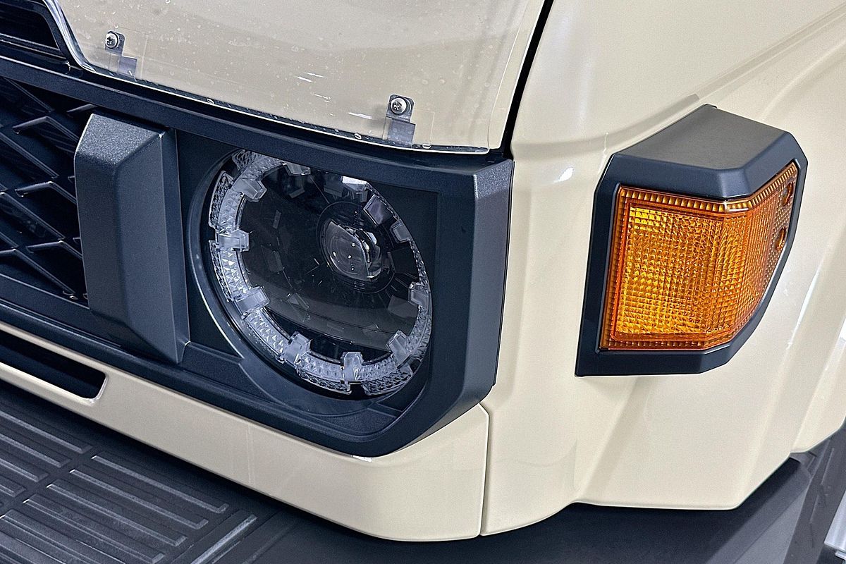 2024 Toyota LANDCRUISER 70 SERIES LC78 GXL + DIFF LOCKS GDJL78R