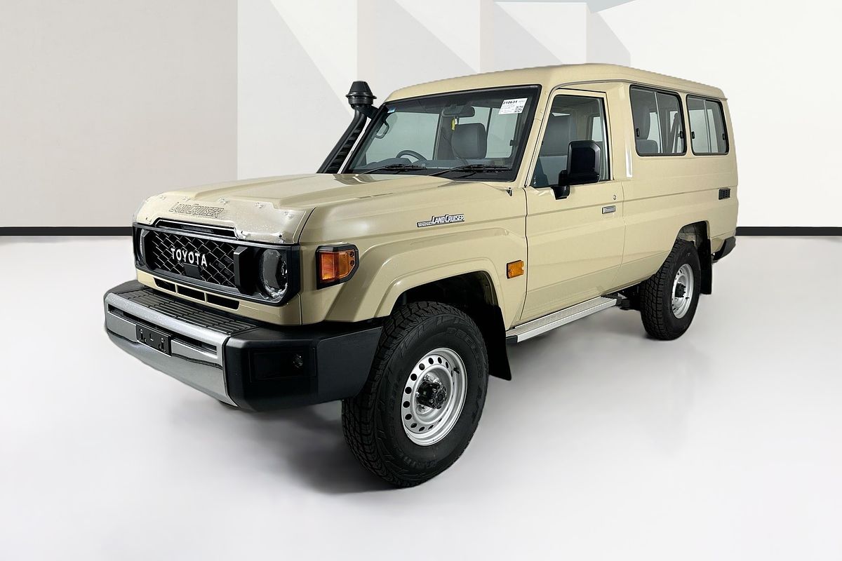 2024 Toyota LANDCRUISER 70 SERIES LC78 GXL + DIFF LOCKS GDJL78R