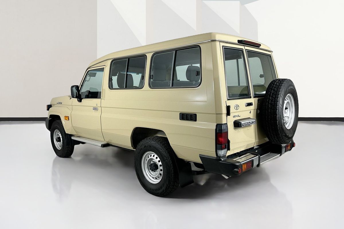 2024 Toyota LANDCRUISER 70 SERIES LC78 GXL + DIFF LOCKS GDJL78R