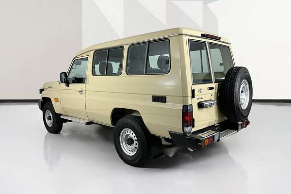 2024 Toyota LANDCRUISER 70 SERIES LC78 GXL + DIFF LOCKS GDJL78R