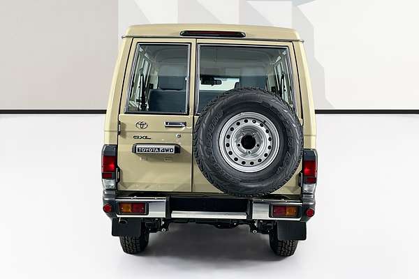 2025 Toyota LANDCRUISER 70 SERIES LC78 GXL + DIFF LOCKS GDJL78R