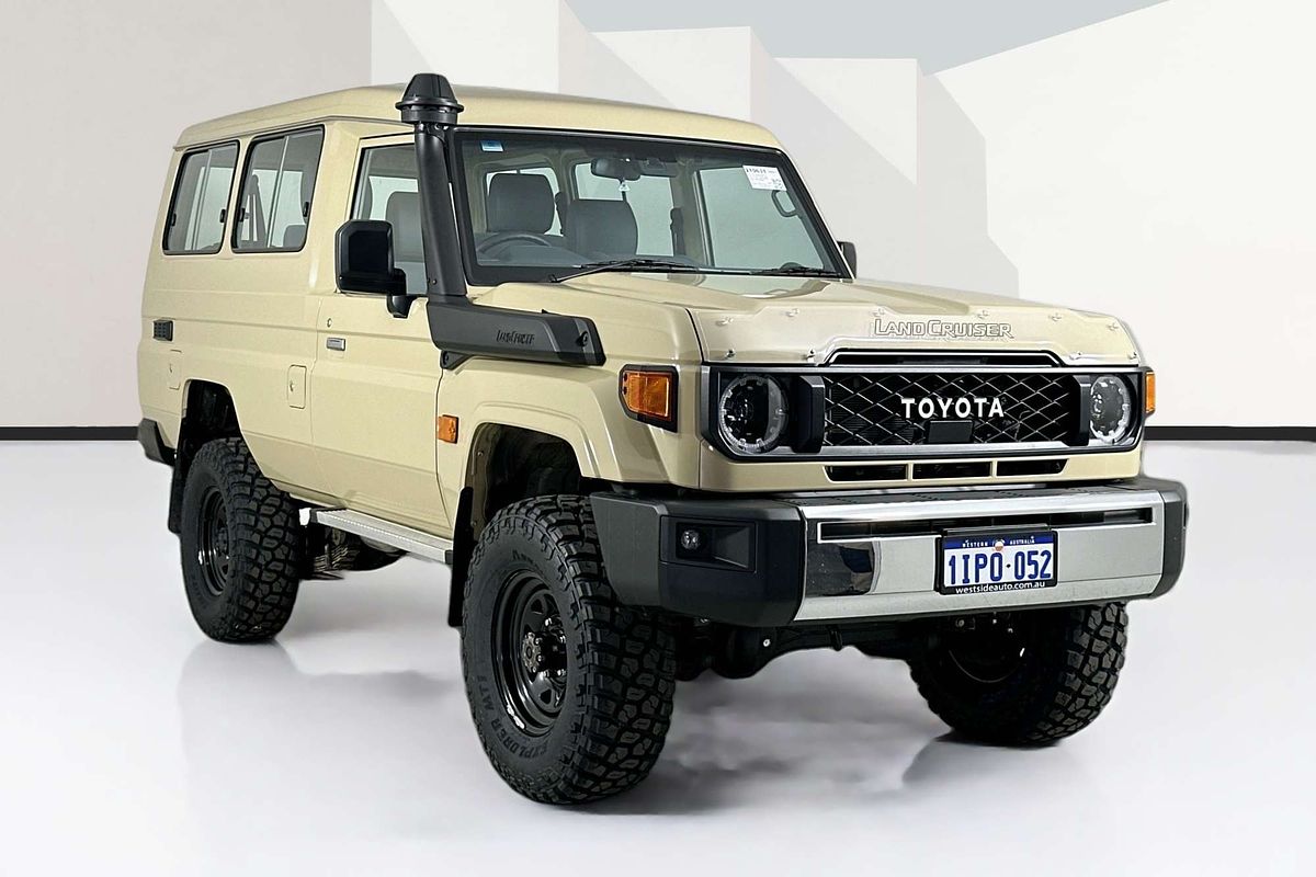 2024 Toyota LANDCRUISER 70 SERIES LC78 GXL + DIFF LOCKS GDJL78R