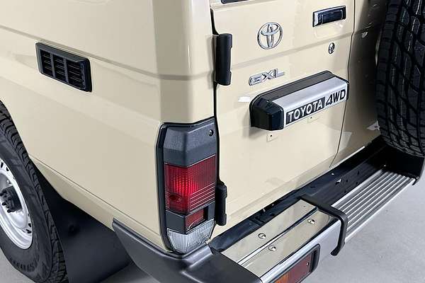 2024 Toyota LANDCRUISER 70 SERIES LC78 GXL + DIFF LOCKS GDJL78R