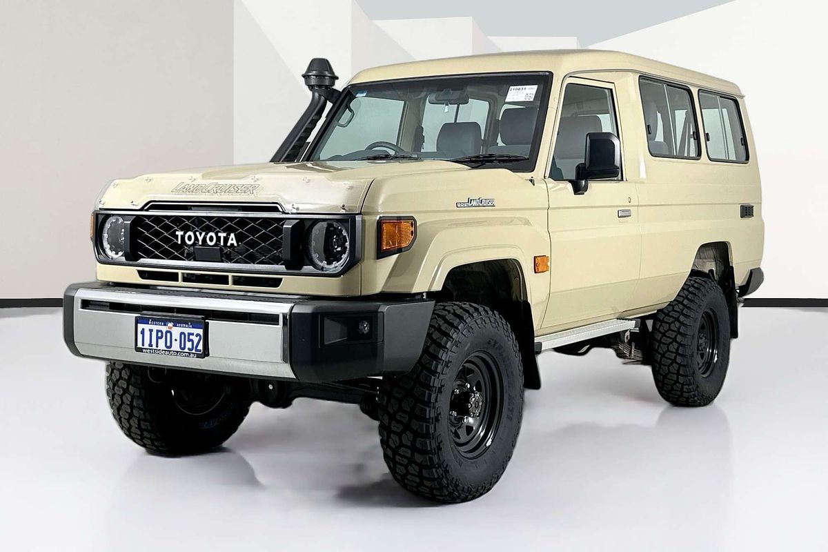 2024 Toyota LANDCRUISER 70 SERIES LC78 GXL + DIFF LOCKS GDJL78R