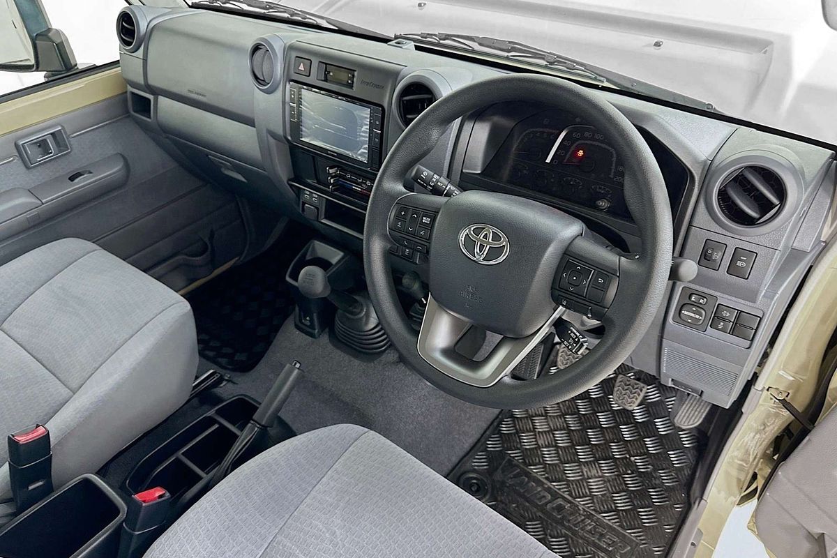 2024 Toyota LANDCRUISER 70 SERIES LC78 GXL + DIFF LOCKS GDJL78R